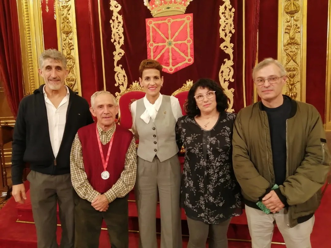 Manuel Fernández recibió ayer la Medalla de Plata al Mérito Deportivo